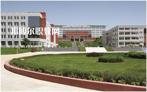 石屏縣職業(yè)高級中學(xué)2022年學(xué)費、收費多少