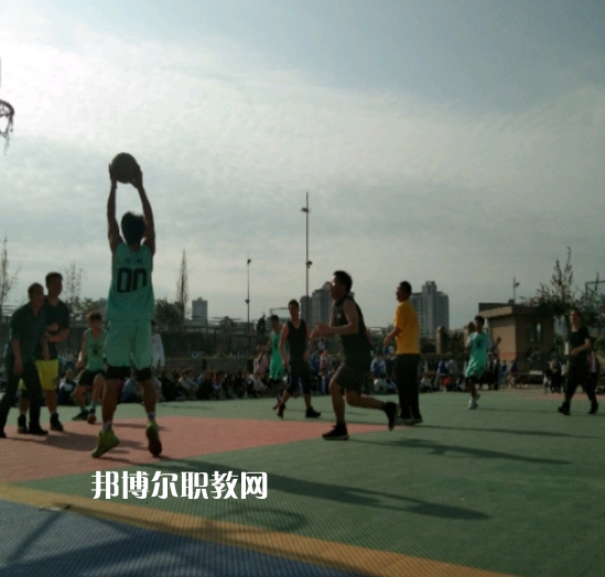 內(nèi)江宏昌職業(yè)技術(shù)學(xué)校2022年報(bào)名條件、招生要求、招生對(duì)象