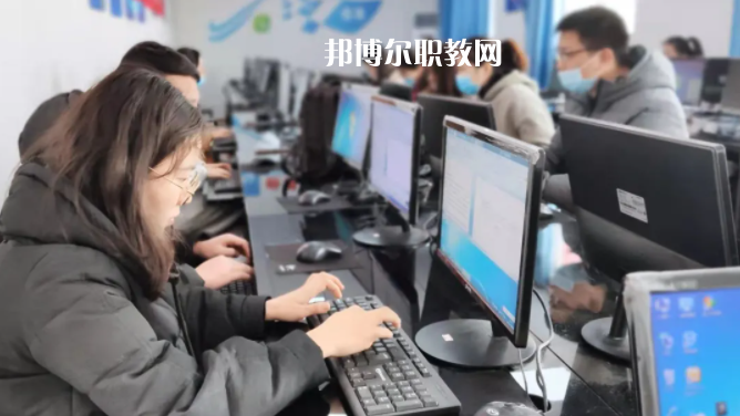 合肥中科信息工程技工學(xué)校2022年報(bào)名條件、招生要求、招生對(duì)象