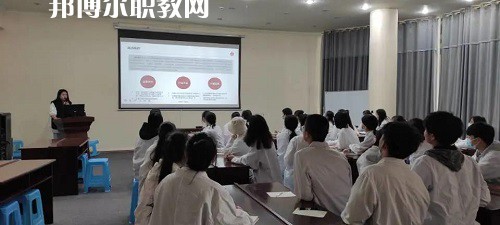 四川省達州中醫(yī)學(xué)校2022年招生辦聯(lián)系電話