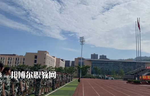 曲靖麒麟職業(yè)技術(shù)學(xué)校2022年報(bào)名條件、招生要求、招生對(duì)象