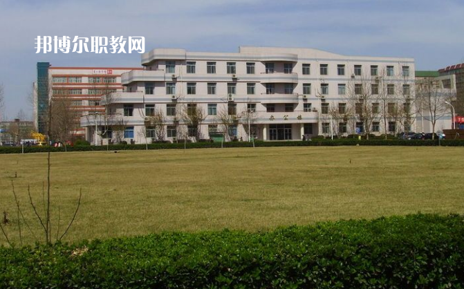 大理農(nóng)業(yè)學(xué)校2022年學(xué)費(fèi)、收費(fèi)多少