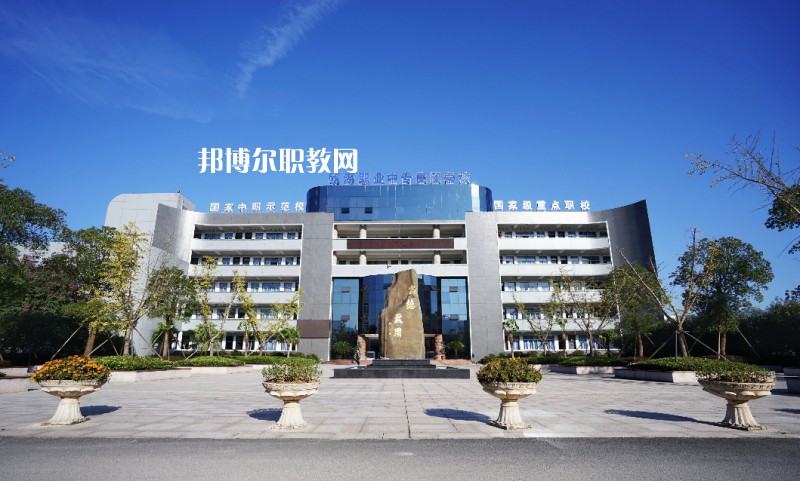 溫州甌海職業(yè)中專集團學(xué)校2022年招生辦聯(lián)系電話