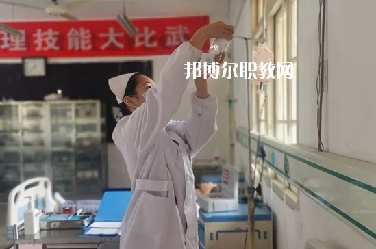 臺(tái)州護(hù)士學(xué)校2022年報(bào)名條件、招生要求、招生對(duì)象