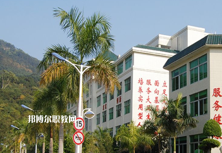 廣東潮州衛(wèi)生學(xué)校怎么樣、好不好