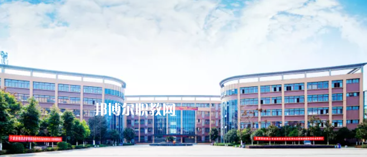 四川省郫縣友愛職業(yè)技術(shù)學(xué)校2022年招生簡(jiǎn)章