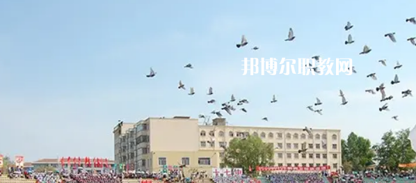 黑龍江省鶴崗衛(wèi)生學(xué)校2022年報(bào)名條件、招生要求、招生對(duì)象
