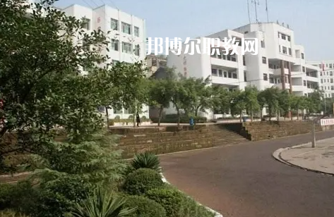 鄰水合流職業(yè)技術學校2022年網(wǎng)站網(wǎng)址