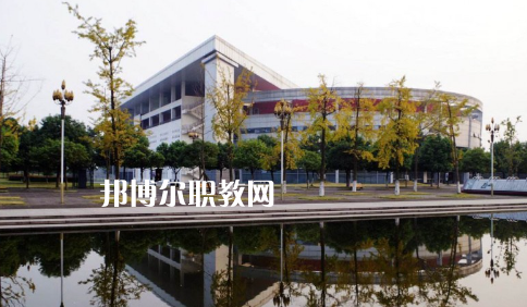 武漢供銷商業(yè)學(xué)校2022年報名條件、招生要求、招生對象