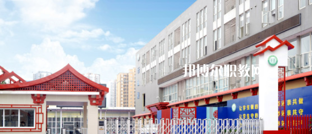 成都華商理工職業(yè)學(xué)校2023年學(xué)費(fèi)、收費(fèi)多少