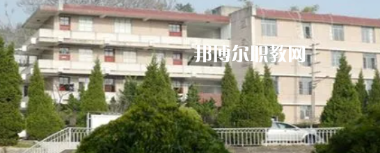 內(nèi)江市市中區(qū)科特電腦職業(yè)技術(shù)學(xué)校2023年學(xué)費、收費多少