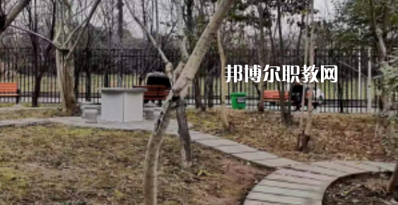 2023年達州理工職業(yè)技術學校學費、收費多少