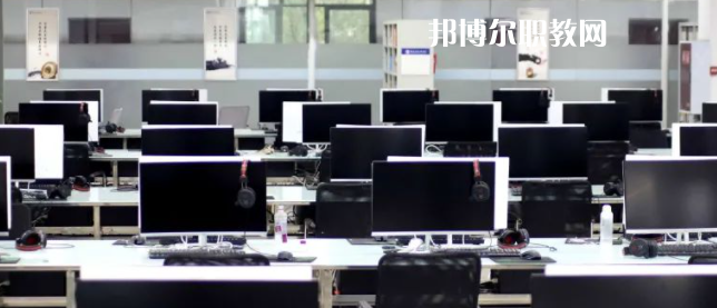 攀枝花技師學(xué)院地址在哪里，哪個(gè)地區(qū)，哪個(gè)城市?