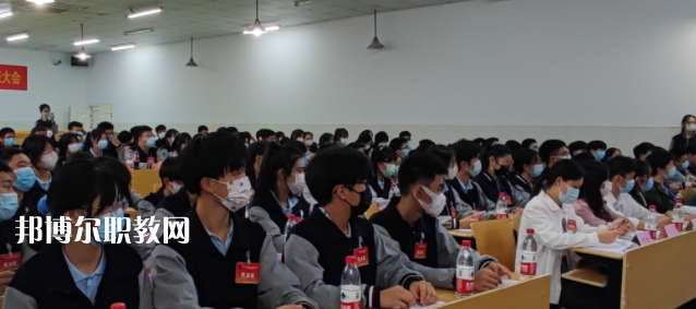 浙江省廣播電視中等專業(yè)學(xué)校地址在哪里，哪個地區(qū)，哪個城市?