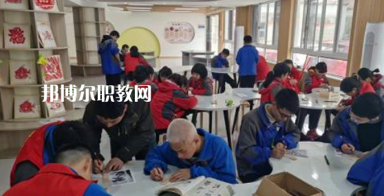 臺州市特殊教育學(xué)校地址在哪里，哪個地區(qū)，哪個城市?