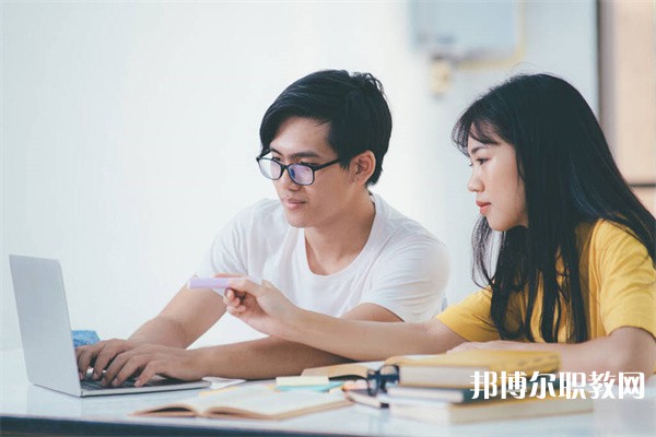 江蘇哪里的職業(yè)學(xué)校能讀畜牧獸醫(yī)專(zhuān)業(yè)