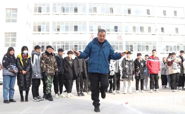 臨潁縣職業(yè)教育中心地址，乘車路線