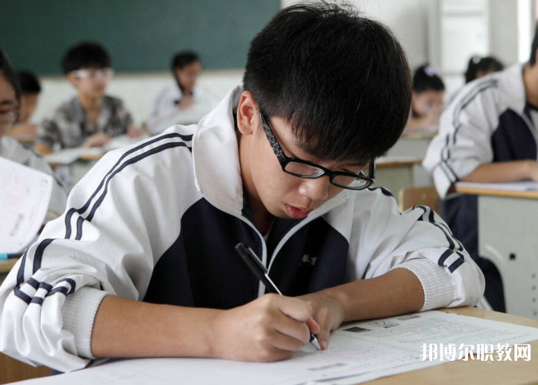 2025荊州中職學校最新排名前三名單