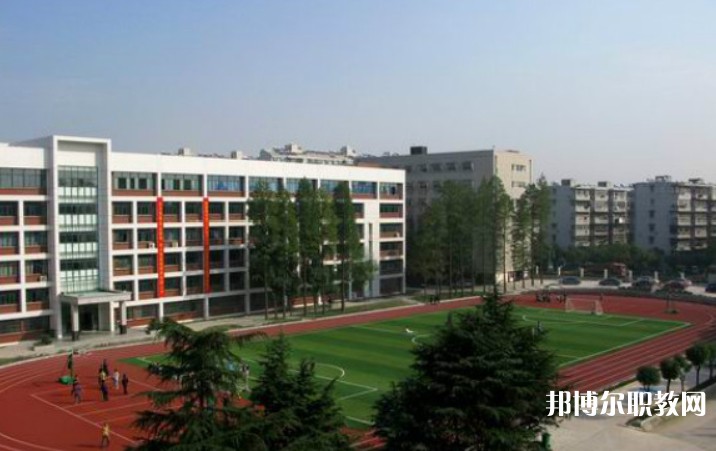 湖北2025年讀鐵路學校要分數(shù)嗎