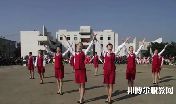 自貢2025年鐵路學(xué)校里面都有哪些專(zhuān)業(yè)